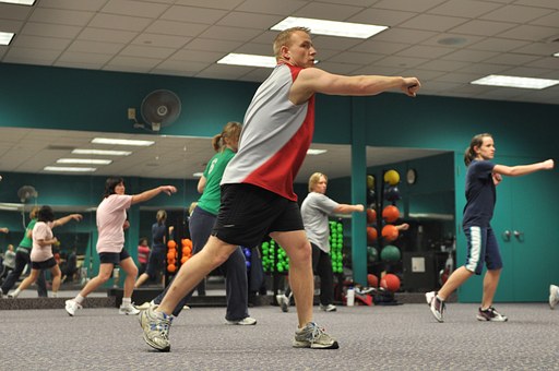 gym membership meeting people in classes fitness class